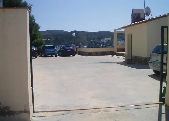 Marina 8