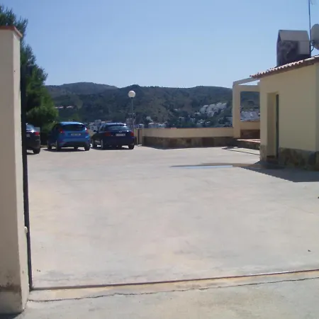 Marina 8